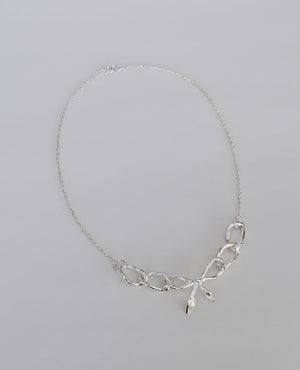 BOW REALIS // collier en argent - ORA-C jewelry - bijoux faits à la main par Caroline Pham, designer indépendante basée à Montréal