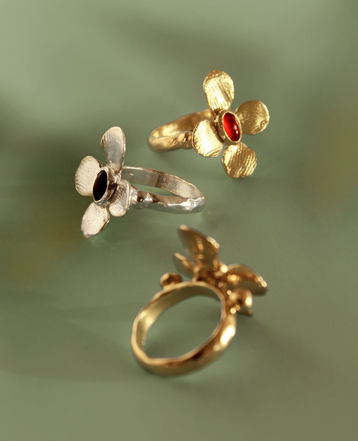 CARDAMINE // bague en argent - ORA-C jewelry - bijoux faits à la main par Caroline Pham, designer indépendante basée à Montréal