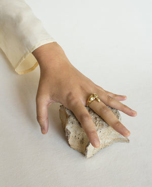 CÉCILE - ORA-C jewelry - bijoux faits à la main par Caroline Pham, designer indépendante basée à Montréal