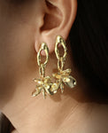 CHUNKY LILIES // boucles d'oreilles en or - ORA-C jewelry - bijoux faits à la main par Caroline Pham, designer indépendante basée à Montréal