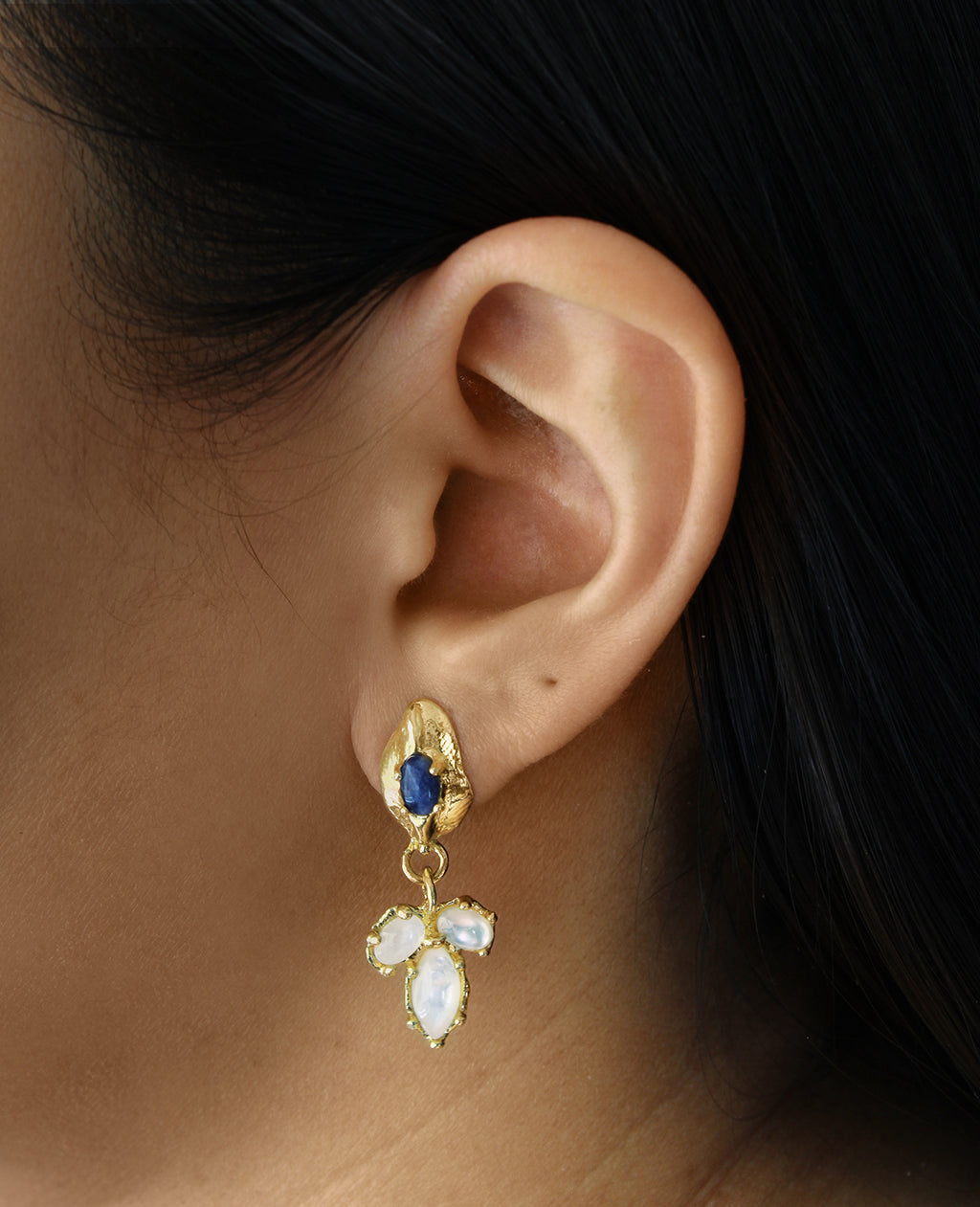 EAT MY BERRIES // boucles d'oreilles d'hiver - ORA-C jewelry - bijoux faits à la main par la designer indépendante montréalaise Caroline Pham