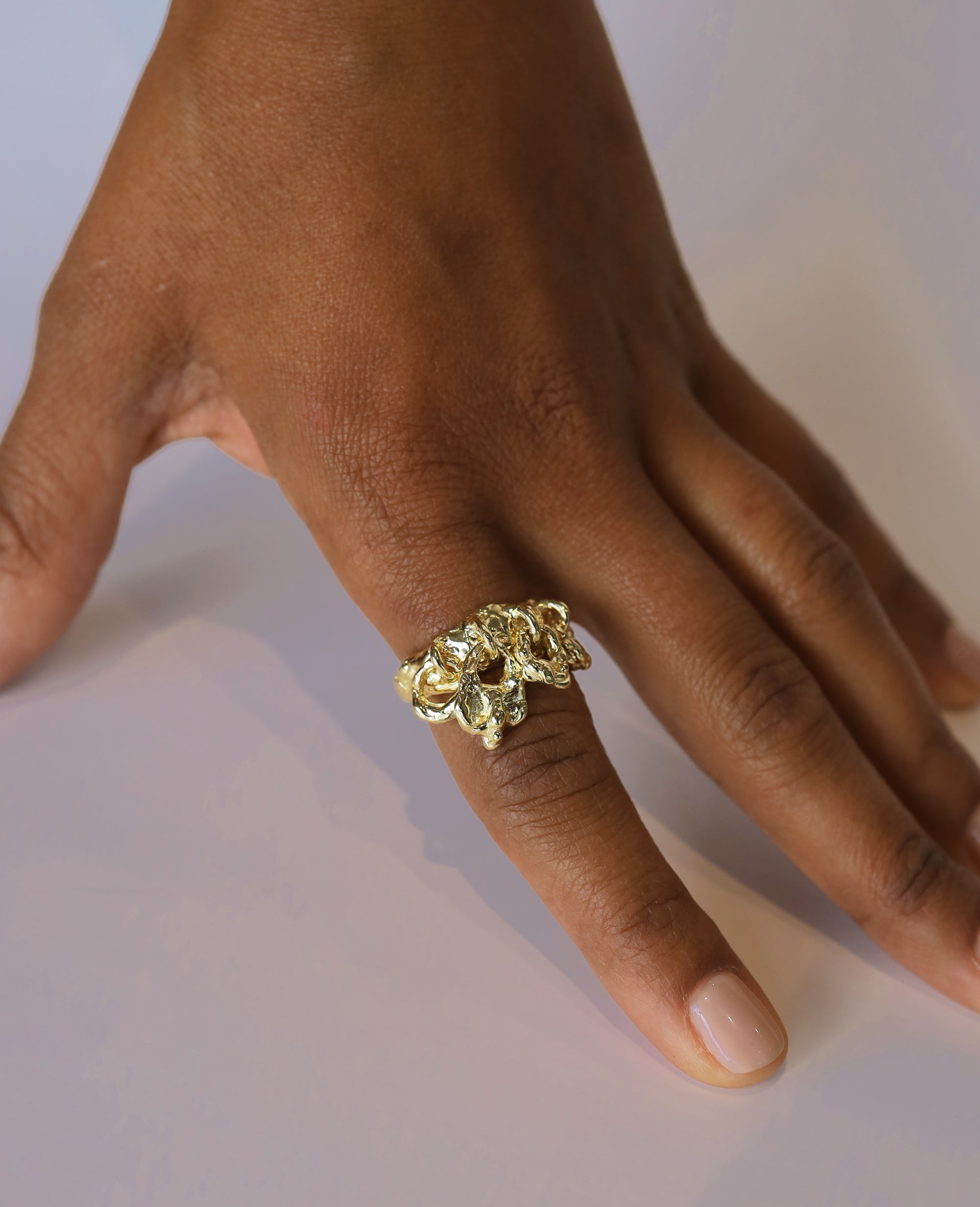LIQUID NODULES // bague en or - ORA-C jewelry - bijoux artisanaux de la designer indépendante montréalaise Caroline Pham