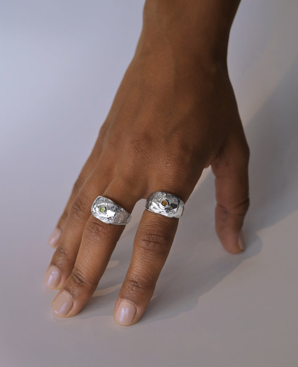 NUCLEUS SIGNET // bague en argent - ORA-C jewelry - bijoux artisanaux de la designer indépendante montréalaise Caroline Pham
