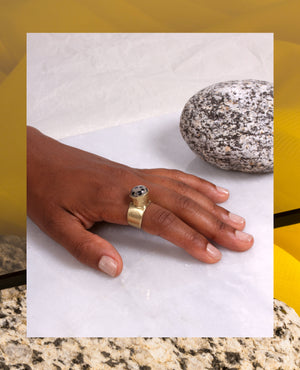 JULES // laiton - bijoux ORA-C - bijoux faits à la main par la designer indépendante montréalaise Caroline Pham