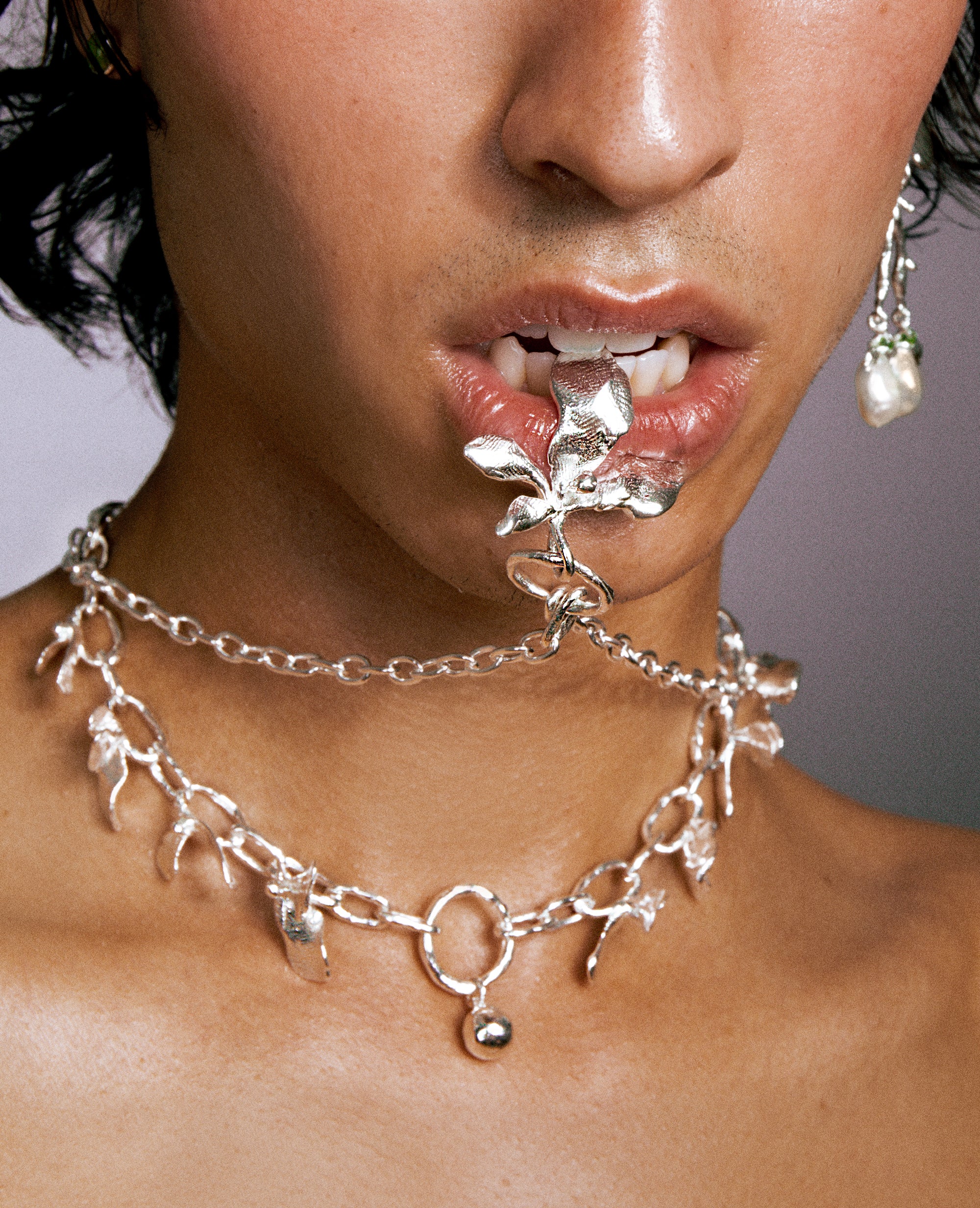 COLLIER FLORALIS // collier en argent - ORA-C jewelry - bijoux faits à la main par la designer indépendante montréalaise Caroline Pham