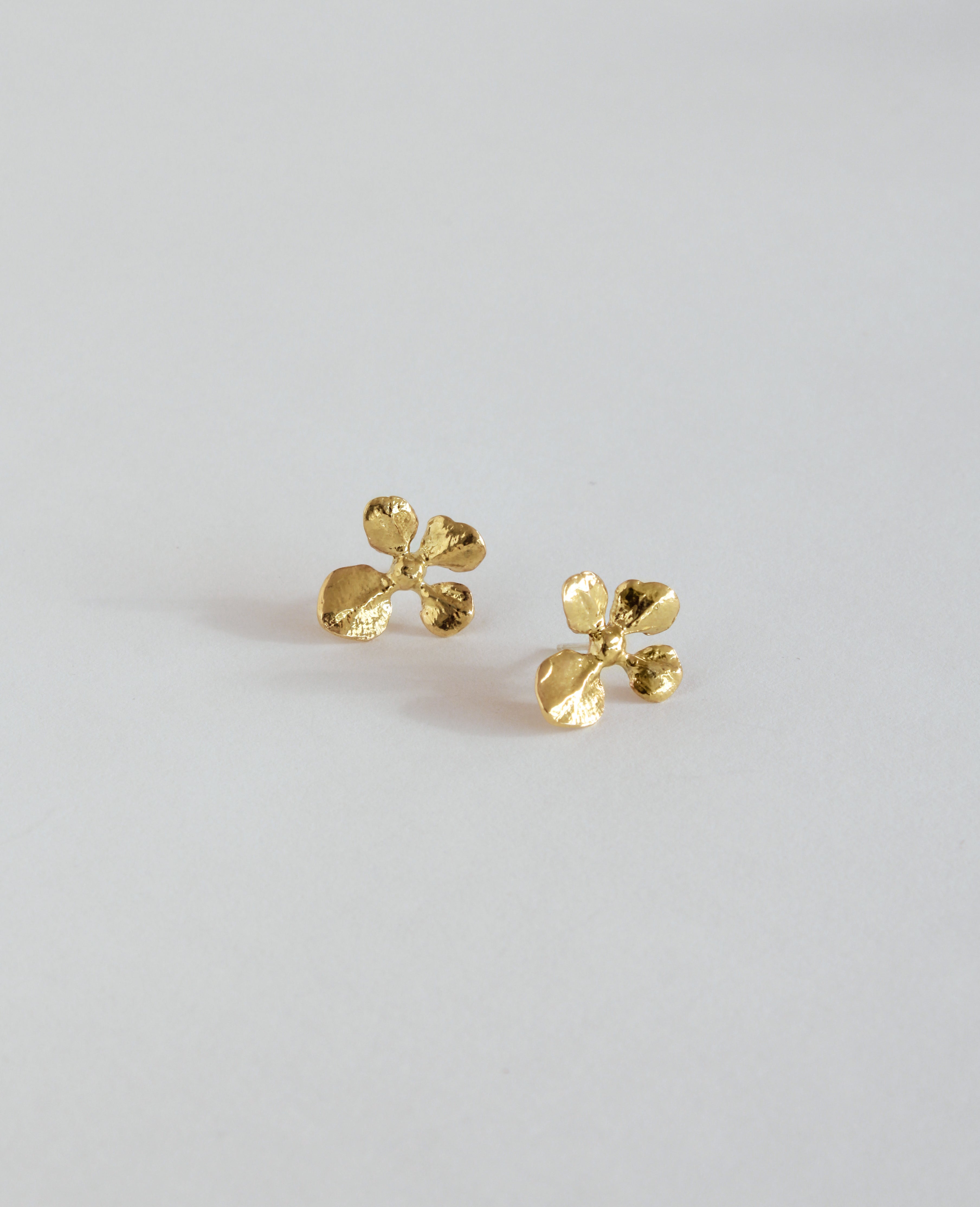 BUDS VIRGO // doré - ORA-C jewelry - bijoux faits à la main par Caroline Pham, designer indépendante basée à Montréal