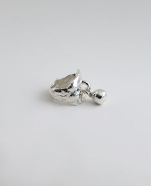 MINERAL AEGIS // bague en argent - ORA-C jewelry - bijoux faits à la main par Caroline Pham, designer indépendante basée à Montréal