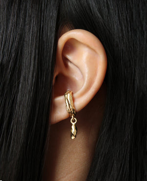 MANCINO // doré oreillette - Bijoux ORA-C - bijoux faits main par Caroline Pham, designer indépendante basée à Montréal.