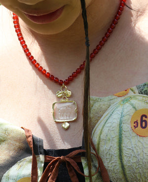 POODLE INTAGLIO IN RED // collier en laiton - ORA-C jewelry - bijoux artisanaux de la designer indépendante montréalaise Caroline Pham
